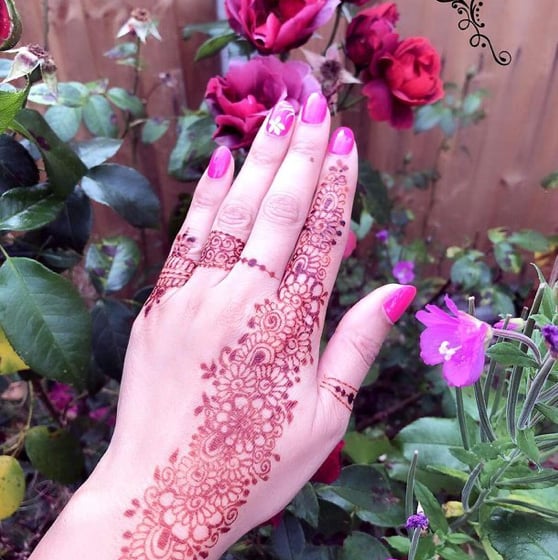 Henna Art Single